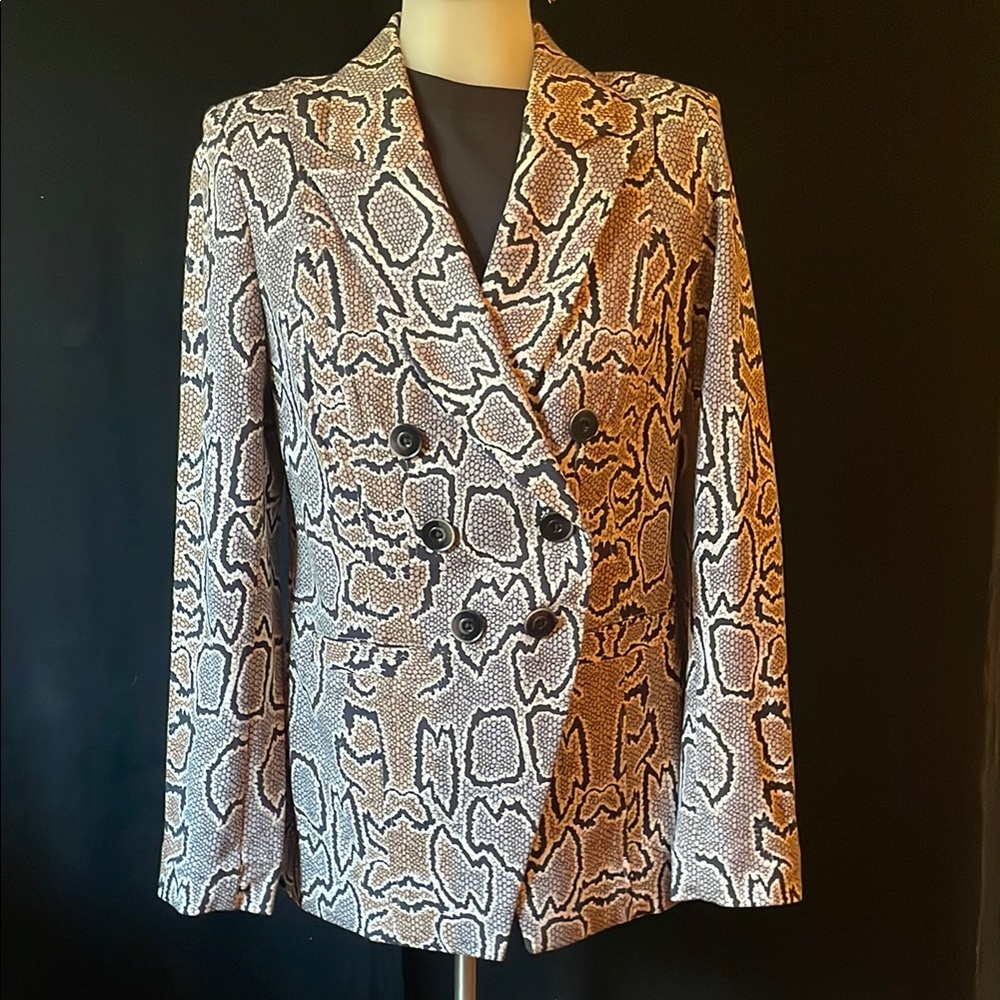 Six Button Double Breasted Knit Python Print Blaz… - image 2